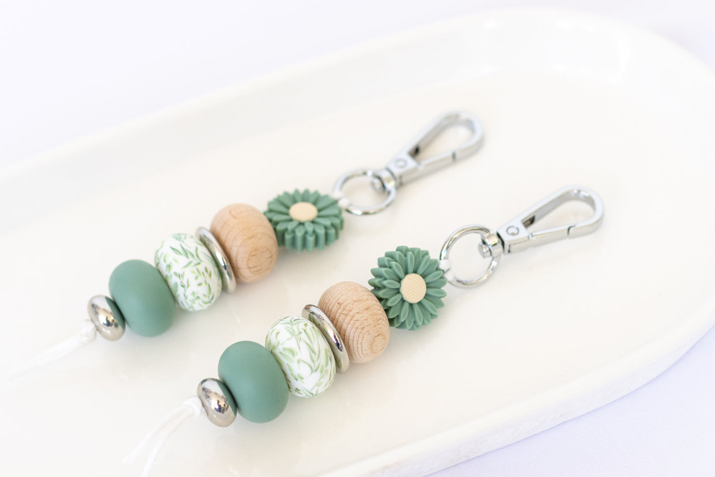 Feldspar Daisy Keychain
