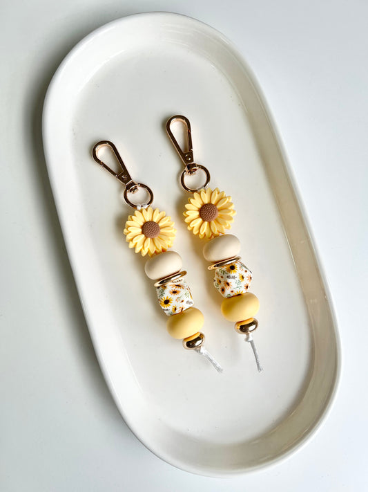 Butter Daisy Hex Keychain