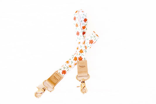 Lazy Daisy Wristlet